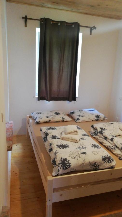 Gostel Koprivnik Pri Kocevju, Kocevski Rog Bagian luar foto