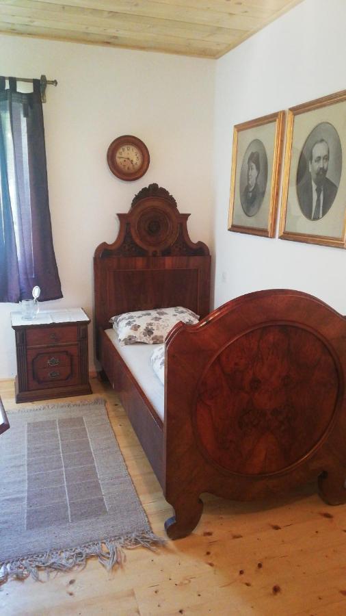 Gostel Koprivnik Pri Kocevju, Kocevski Rog Bagian luar foto