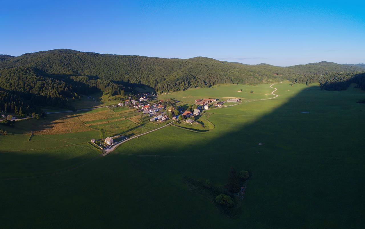 Gostel Koprivnik Pri Kocevju, Kocevski Rog Bagian luar foto